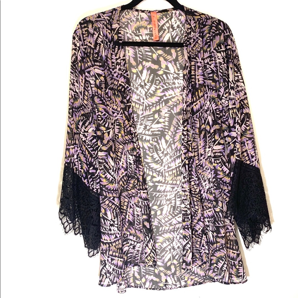 Vibrant oversized kimono size small